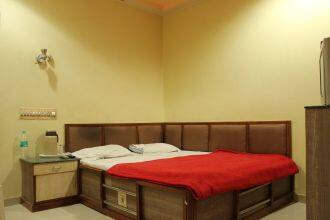 Hotel Sargam Palace, Ahmedabad 4